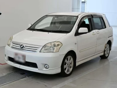 Toyota Raum