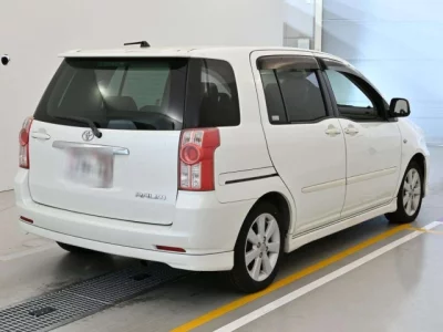 Toyota Raum
