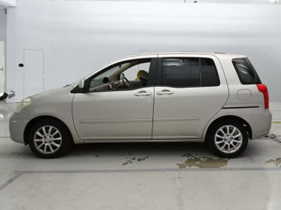 Toyota Raum
