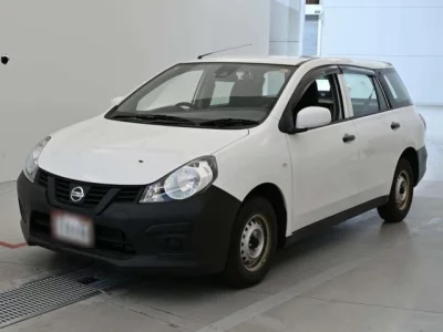 Nissan AD