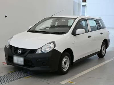 Nissan AD