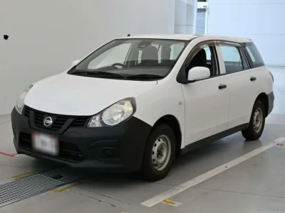 Nissan AD