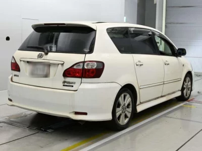 Toyota Ipsum