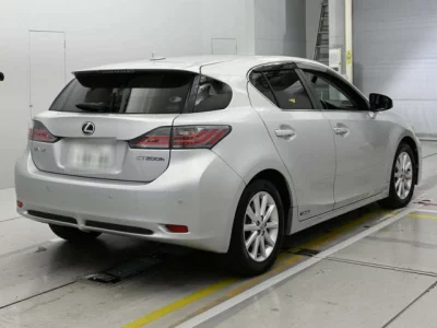 Lexus CT200h