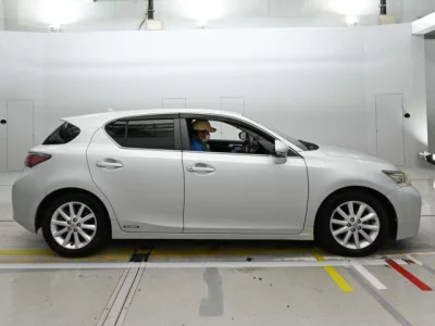 Lexus CT200h
