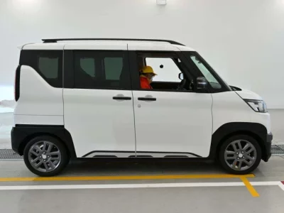 Mitsubishi Delica Mini