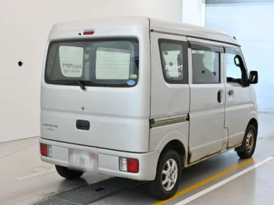 Mitsubishi Minicab Van