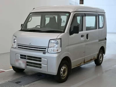Mitsubishi Minicab Van