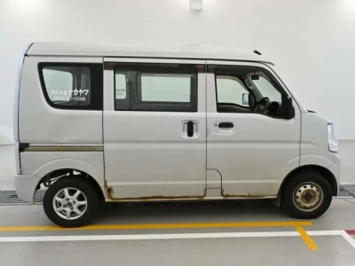 Mitsubishi Minicab Van