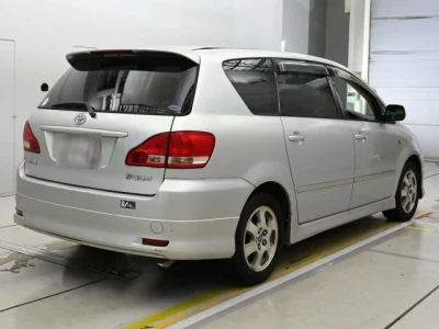 Toyota Ipsum