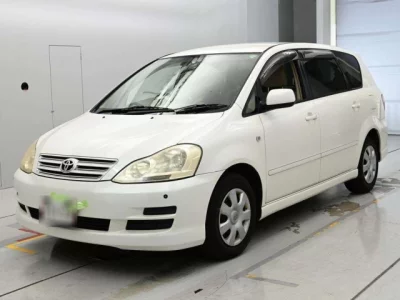 Toyota Ipsum