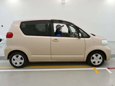 Toyota PORTE