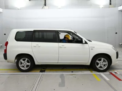 Toyota Succeed