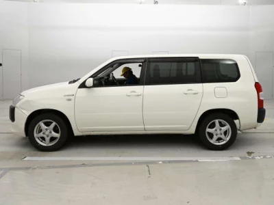 Toyota Succeed