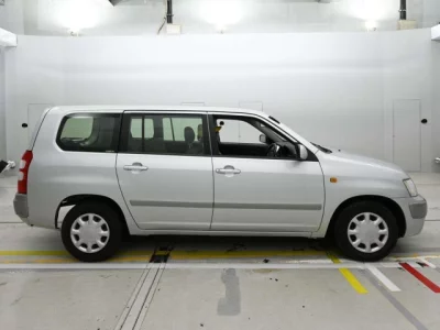 Toyota Succeed