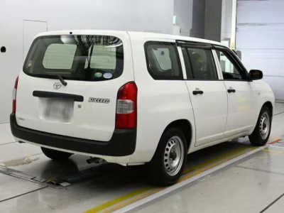 Toyota SUCCEED