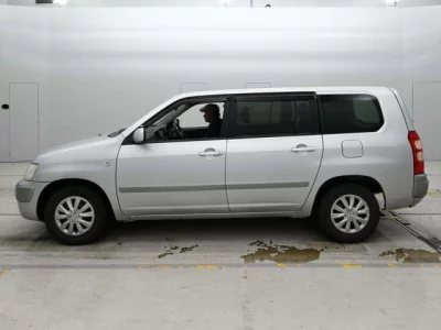 Toyota Succeed