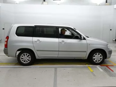 Toyota Succeed