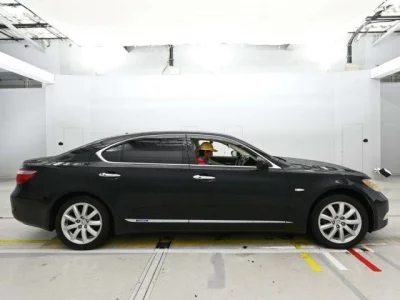 Lexus LS600hL