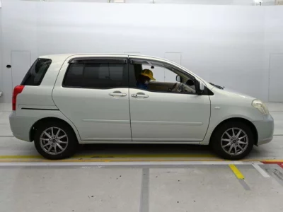 Toyota Raum