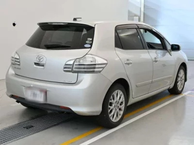 Toyota BLADE