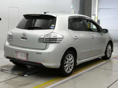 Toyota BLADE