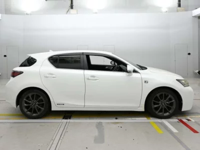 Lexus CT200h
