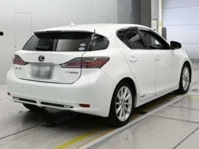 Lexus CT200h