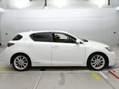 Lexus CT200h