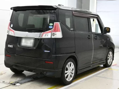 Mitsubishi Delica D:2