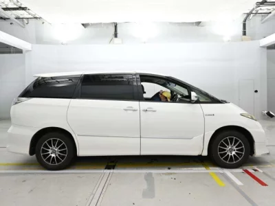 Toyota Estima Hybrid