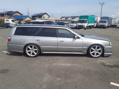 Nissan Stagea