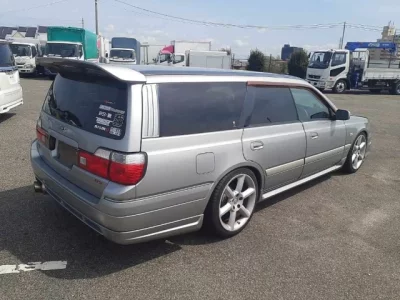 Nissan Stagea