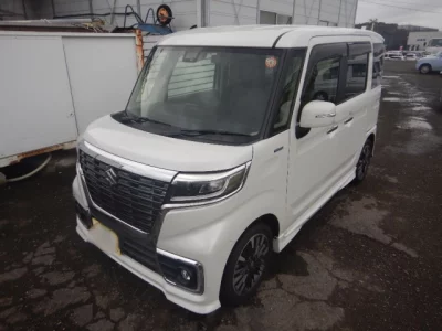 Suzuki Spacia