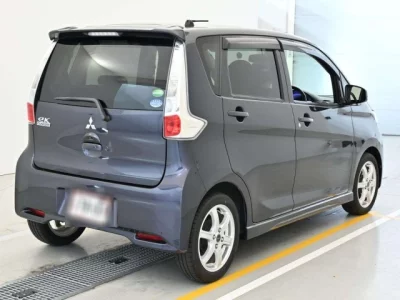 Mitsubishi EK CUSTOM