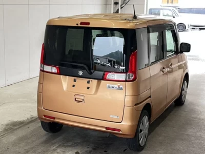 Suzuki Spacia