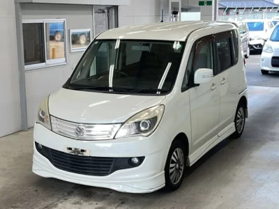 Suzuki Solio