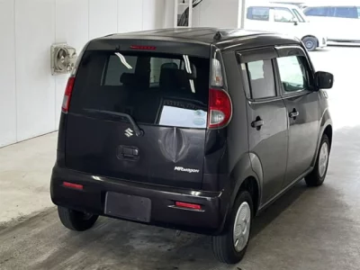Suzuki MRWAGON