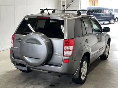Suzuki Escudo