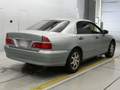 Mitsubishi Diamante