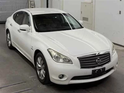 Nissan Fuga