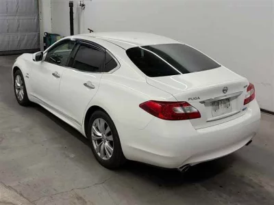 Nissan Fuga