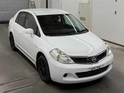Nissan Tiida Latio
