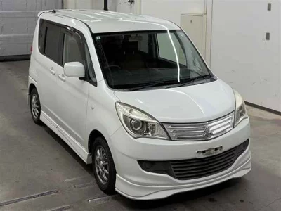 Mitsubishi Delica D:2