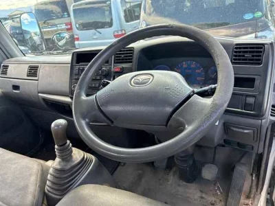 Mazda Titan