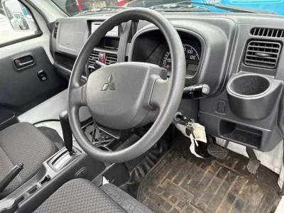 Mitsubishi Minicab Truck