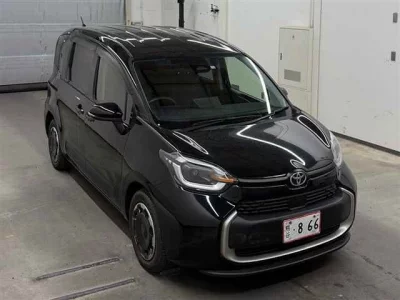 Toyota Sienta