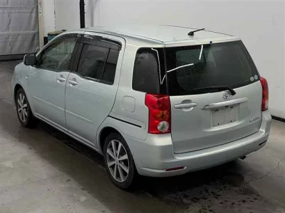 Toyota Raum