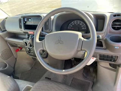 Mitsubishi MINICAB VAN