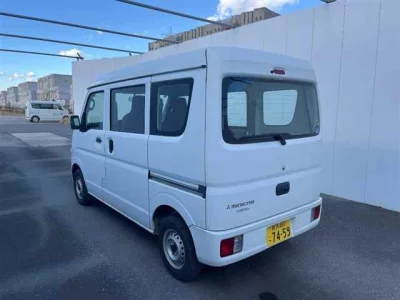 Mitsubishi MINICAB VAN